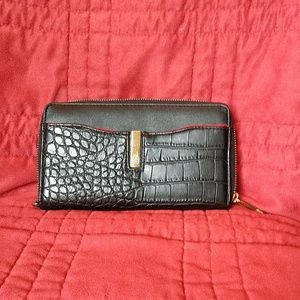 Tutilo New York black Croc print wallet